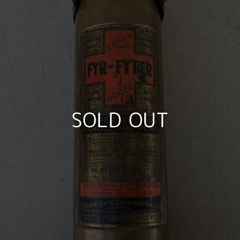 画像4: VINTAGE ANTIQUE FIRE EXTINGUISHER THE FYR FYTER CO. ヴィンテージ アンティーク 消火器 / インダストリアル ディスプレイ 壁掛け アメリカ