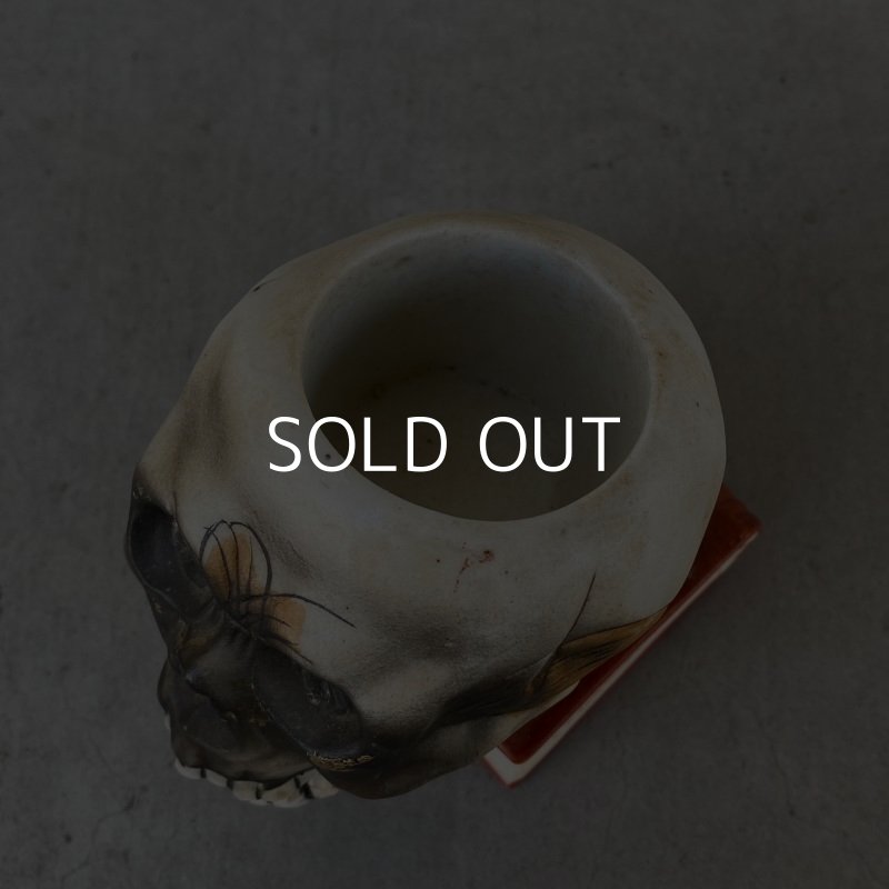 画像5: VINTAGE SKULL ON BOOK  CANDLE HOLDER ヴィンテージ スカル キャンドルホルダー / 陶器 日本製 輸出用 顎 スカルオンブック