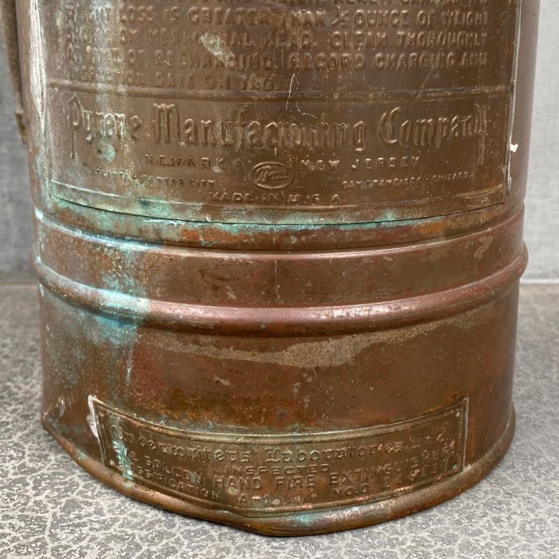 画像7: VINTAGE ANTIQUE FIRE EXTINGUISHER THE PYRENE CO. ヴィンテージ アンティーク 消火器 / インダストリアル ディスプレイ 什器 アメリカ