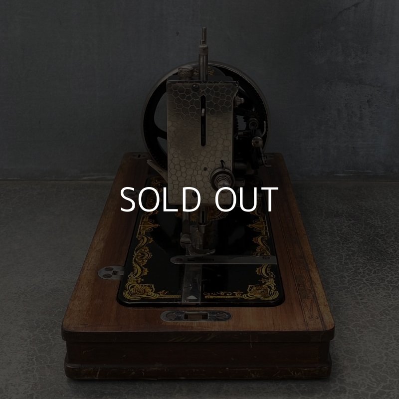 画像5: VINTAGE ANTIQUE VESTA SEWINGMACHINE ヴィンテージ アンティーク 手回しミシン ドイツ / インテリア オブジェ 店舗什器