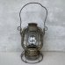 画像2: VINTAGE ANTIQUE DIETZ RAILROAD LANTERN ヴィンテージ アンティーク デイツ レイルロード ランタン オイルランプ アメリカ / キャンプ アウトドア  (2)