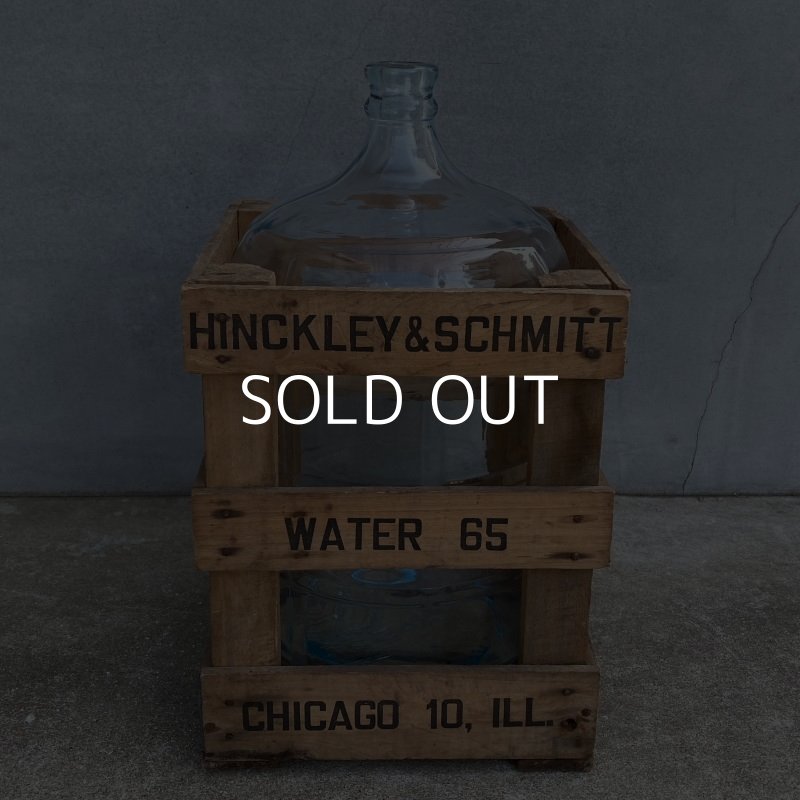 画像1: VINTAGE HINCKLEY&SCHMITT WATER BOTTLE ヴィンテージ ウォーターボトル アメリカ / 木箱 ガラスボトル 瓶 店舗 什器 USA