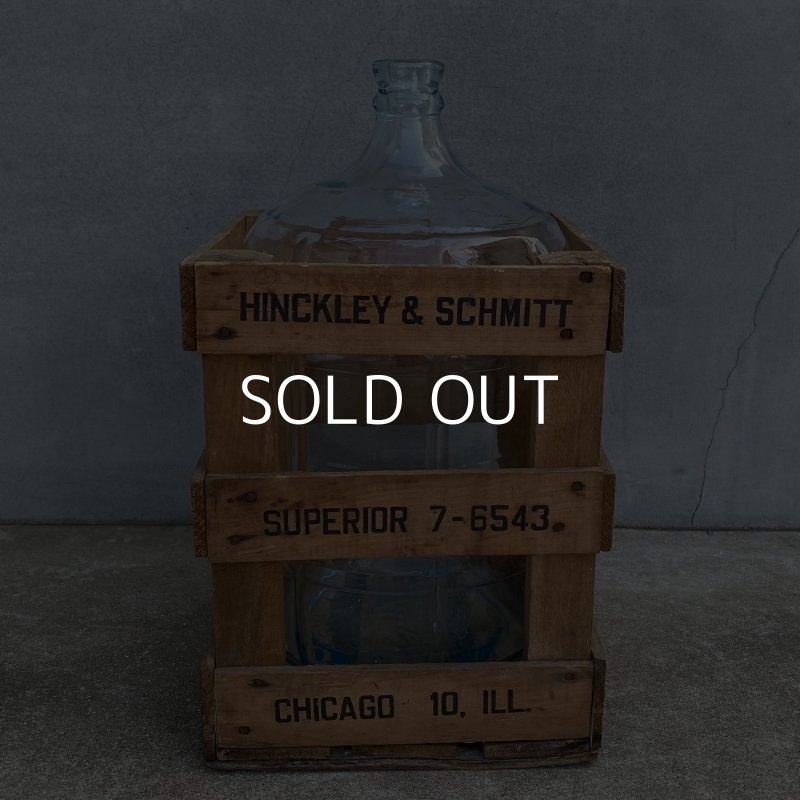 画像3: VINTAGE HINCKLEY&SCHMITT WATER BOTTLE ヴィンテージ ウォーターボトル アメリカ / 木箱 ガラスボトル 瓶 店舗 什器 USA