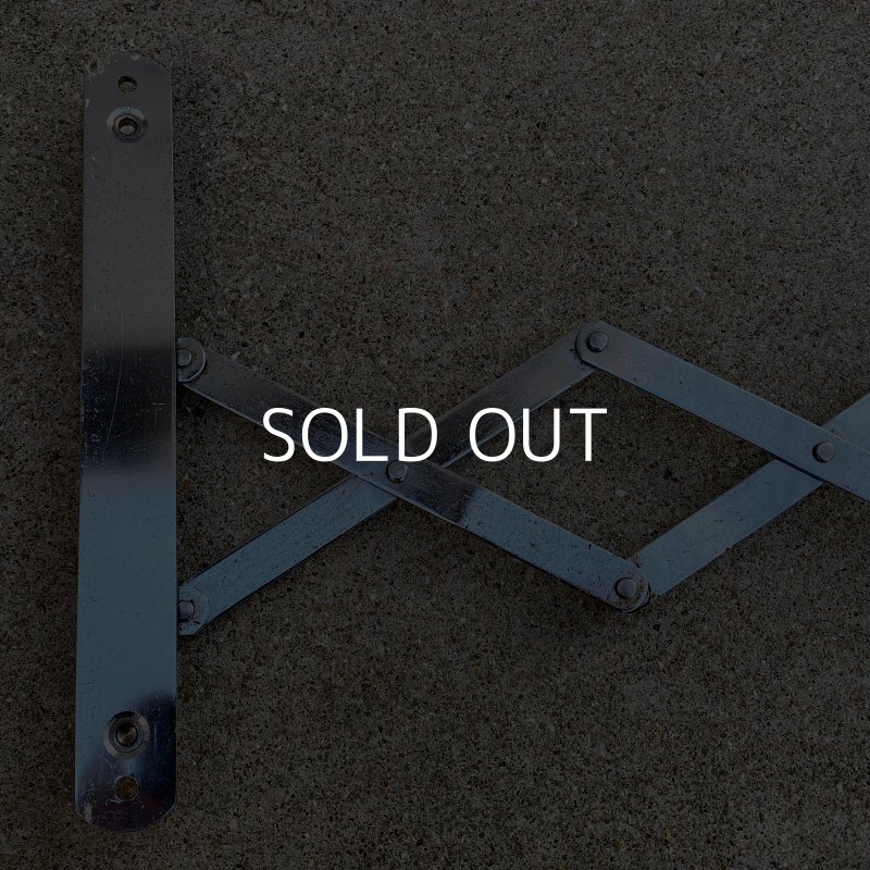 画像8: VINTAGE ANTIQUE SHAVING MIRROR SCISSOR ARM ヴィンテージ アンティーク シェービングミラー シザーアーム 鏡 壁付けミラー / 壁掛け ディスプレイ JAPAN