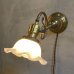 画像10: VINTAGE ANTIQUE LAMP LIGHT WALL LAMP ヴィンテージ アンティーク ライト ウォールランプ ブラケットランプ 照明 アメリカ / 壁付けランプ ミルクガラスシェード 店舗什器 USA (1)