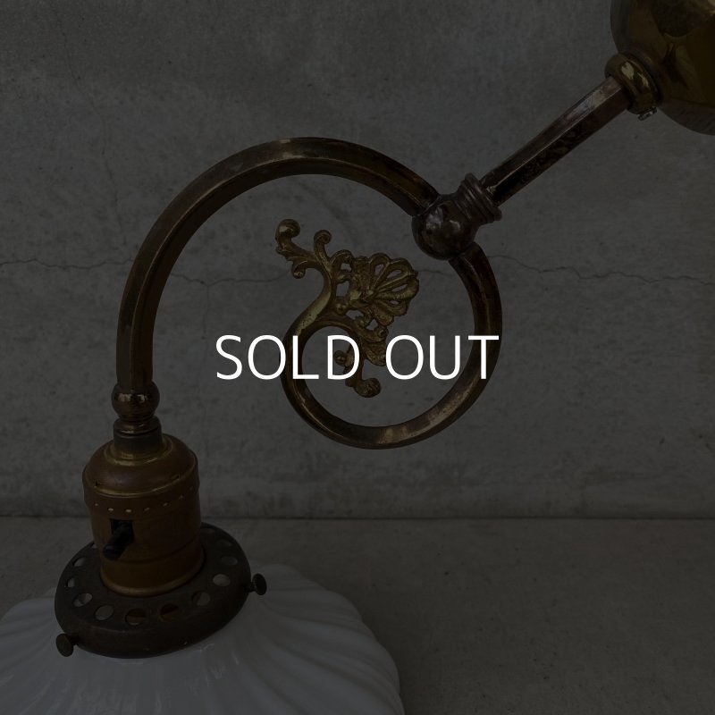 画像5: VINTAGE ANTIQUE LAMP LIGHT WALL LAMP ヴィンテージ アンティーク ライト ウォールランプ ブラケットランプ 照明 アメリカ / 壁付けランプ ミルクガラスシェード 店舗什器 USA (2)