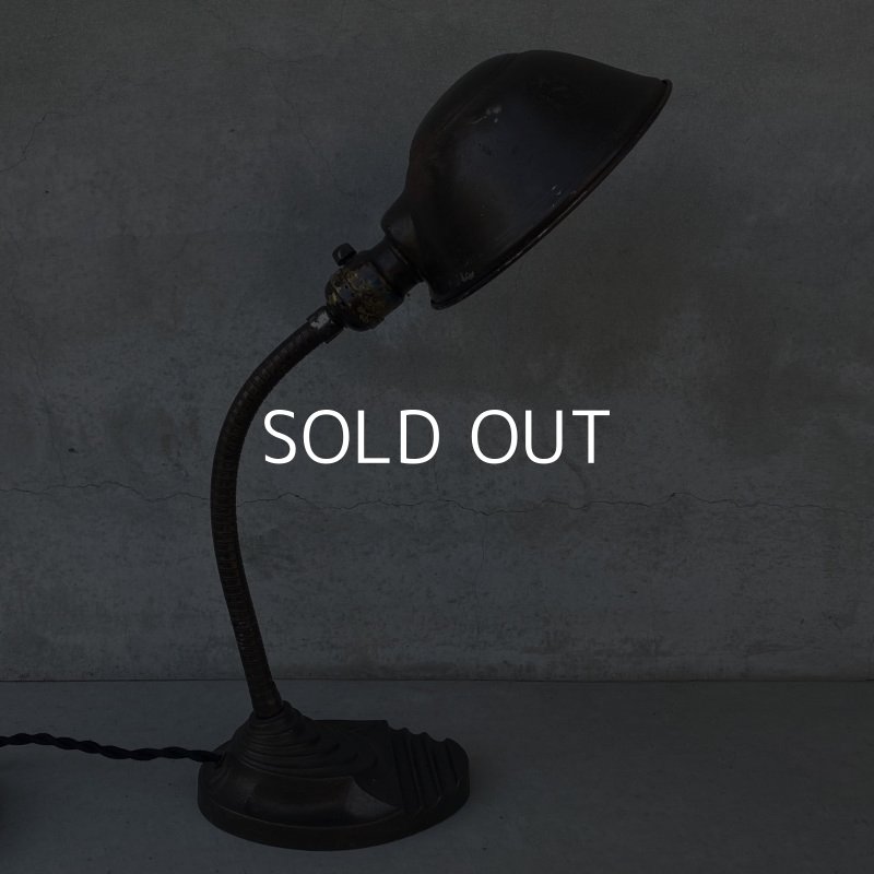 画像3: VINTAGE DESKLAMP EAGLE ヴィンテージ デスクランプ イーグル デスクライト スタンドライト 卓上ライト アメリカ / インダストリアル グースネック 照明 工業用 USA (2)