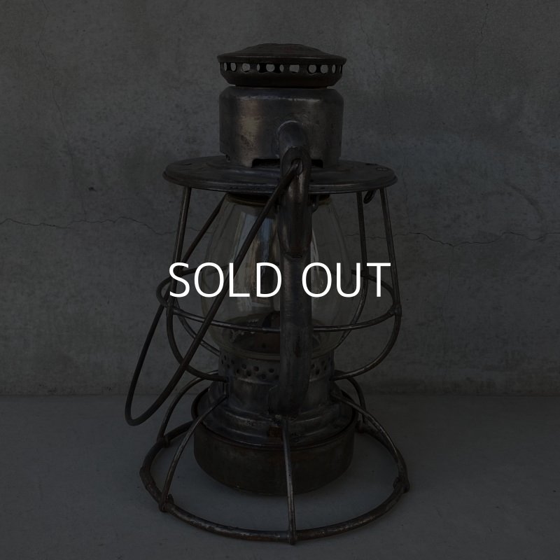 画像4: VINTAGE ANTIQUE DIETZ VESTA RAILROAD LANTERN ヴィンテージ アンティーク デイツ ランタン オイルランプ アメリカ / レイルロードランタン キャンプ アウトドア  USA (5)