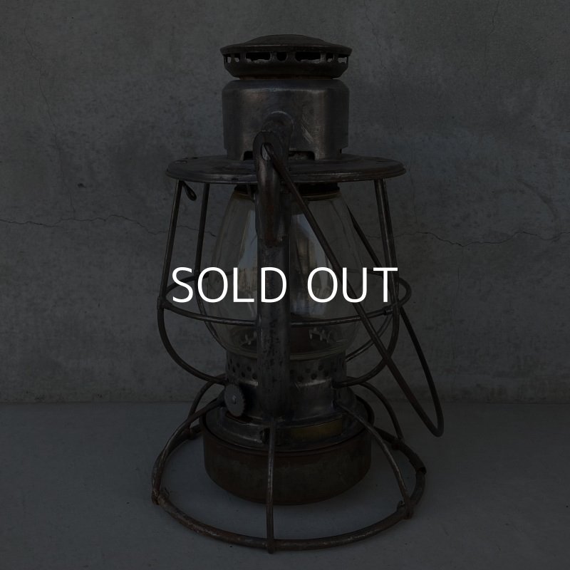 画像3: VINTAGE ANTIQUE DIETZ VESTA RAILROAD LANTERN ヴィンテージ アンティーク デイツ ランタン オイルランプ アメリカ / レイルロードランタン キャンプ アウトドア  USA (5)