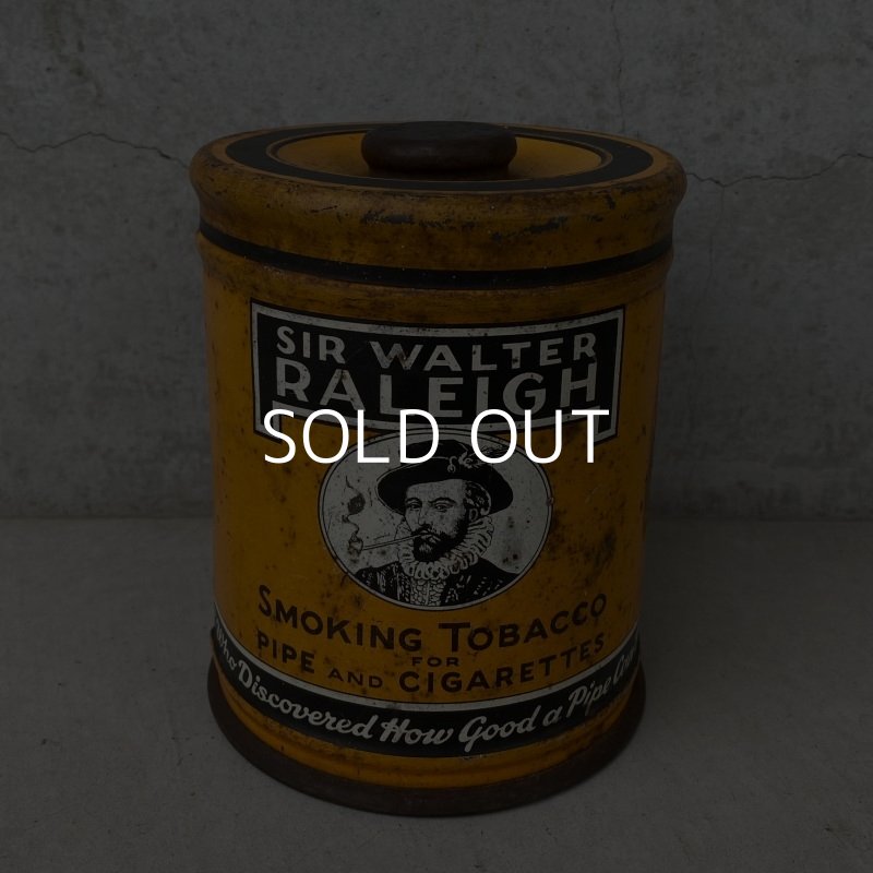 画像1: VINTAGE ANTIQUE SIR WALTER RALEIGH TOBACCO TIN CAN ヴィンテージ アンティーク 煙草 ティン 缶 アメリカ / アドバタイジング たばこ入れ 小物入れ 収納 雑貨 黄色 USA 
