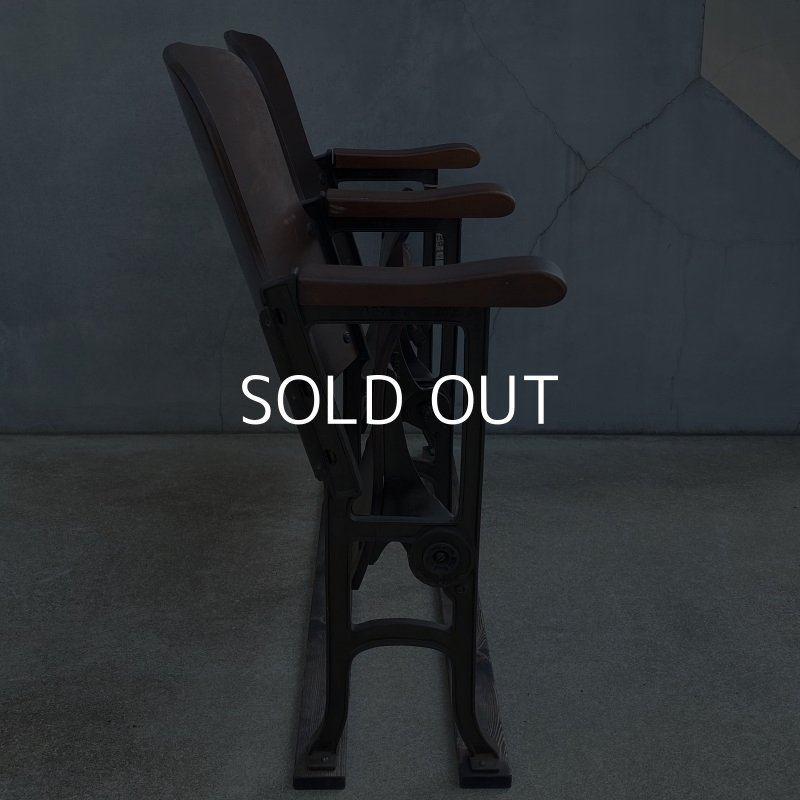 画像3: VINTAGE ANTIQUE THEATER CHAIR ヴィンテージ アンティーク シアターチェア アメリカ / 椅子 シアターベンチ 家具 木製 映画館 2連 店舗 什器 USA