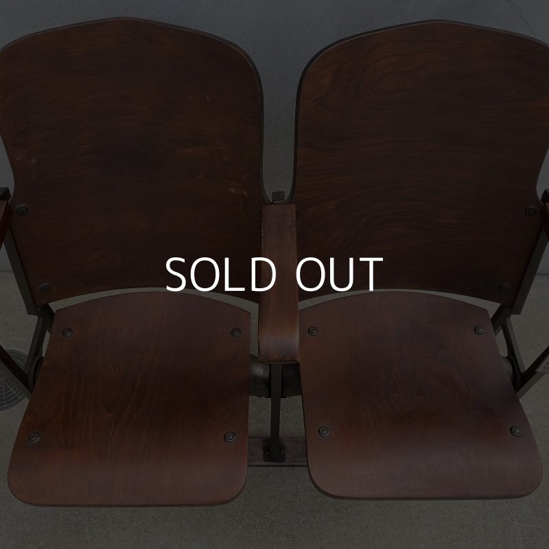画像5: VINTAGE ANTIQUE THEATER CHAIR ヴィンテージ アンティーク シアターチェア アメリカ / 椅子 シアターベンチ 家具 木製 映画館 2連 店舗 什器 USA
