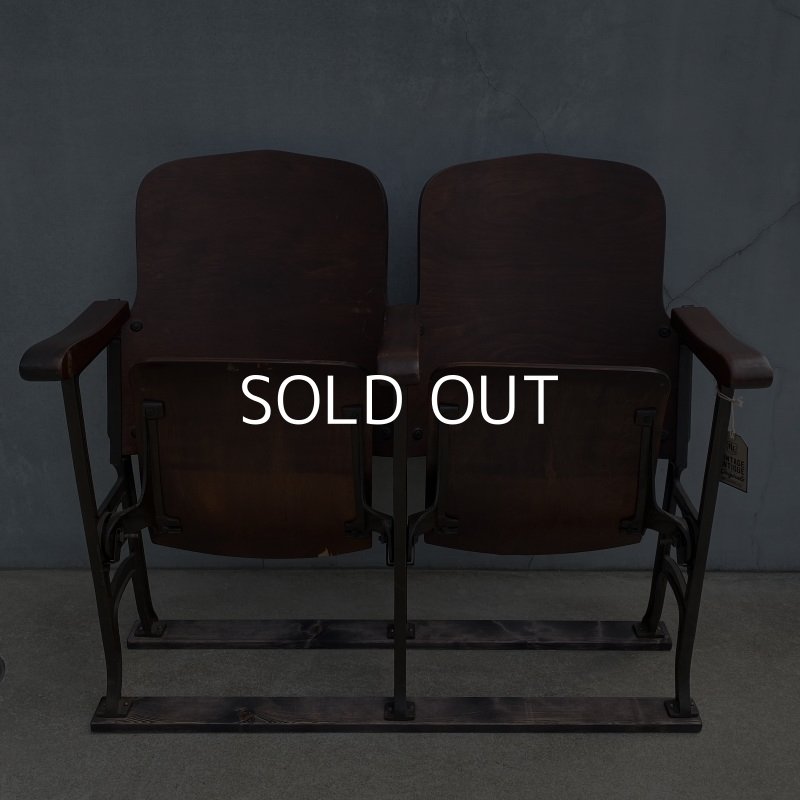 画像4: VINTAGE ANTIQUE THEATER CHAIR ヴィンテージ アンティーク シアターチェア アメリカ / 椅子 シアターベンチ 家具 木製 映画館 2連 店舗 什器 USA