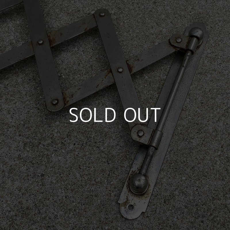 画像5: VINTAGE ANTIQUE SHAVING MIRROR SCISSOR ARM ヴィンテージ アンティーク シェービングミラー シザーアーム 鏡 壁付けミラー アメリカ / 壁掛け ディスプレイ USA