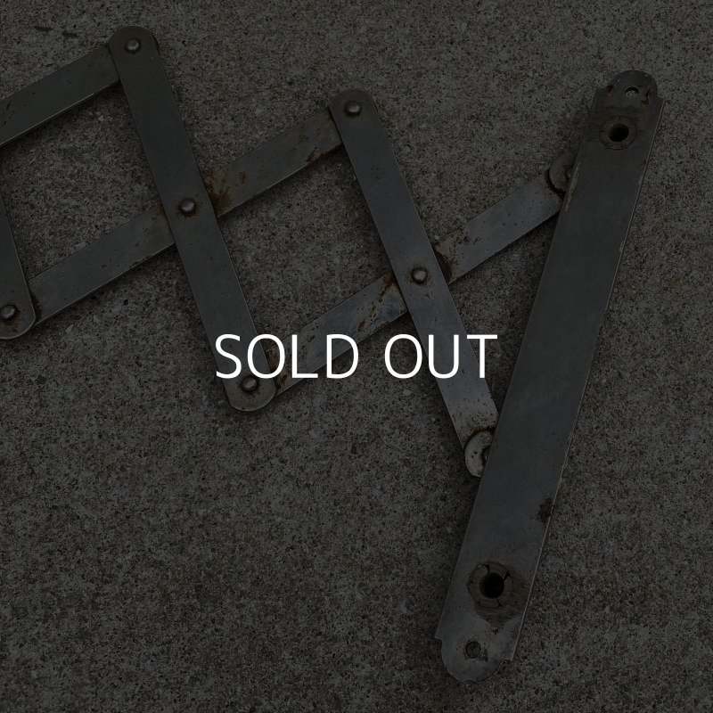 画像7: VINTAGE ANTIQUE SHAVING MIRROR SCISSOR ARM ヴィンテージ アンティーク シェービングミラー シザーアーム 鏡 壁付けミラー アメリカ / 壁掛け ディスプレイ USA