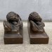 画像2: VINTAGE ANTIQUE BOOKEND HELVETIORUM FIDEI AC VIRTUTI ヴィンテージ アンティーク ブックエンド 瀕死のライオン像 / スイス ルツェルン オブジェ ディスプレイ 店舗備品 (2)