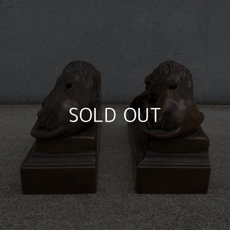 画像3: VINTAGE ANTIQUE BOOKEND HELVETIORUM FIDEI AC VIRTUTI ヴィンテージ アンティーク ブックエンド 瀕死のライオン像 / スイス ルツェルン オブジェ ディスプレイ 店舗備品