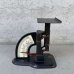 画像1: VINTAGE ANTIQUE THE GEM POSTAL SCALE JAPANNED ヴィンテージ アンティーク スケール 量り ジャパンド アメリカ / コレクタブル ジャパンカラー ジャパンフィニッシュ USA (1)