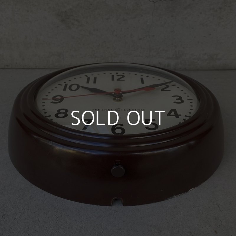画像3: VINTAGE ANTIQUE GENERAL ELECTRIC WALL CLOCK ヴィンテージ アンティーク ゼネラルエレクトリック ウォールクロック 壁掛け時計 アメリカ / インダストリアル スクールクロック ブラウン 茶色 小 店舗什器 USA 