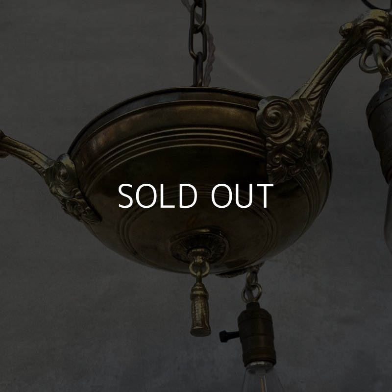 画像3: VINTAGE ANTIQUE ヴィンテージ アンティーク シャンデリア 吊り下げライト アメリカ / 3灯 ライト ペンダントライト ブラス 天井照明 真鍮 USA  (1)