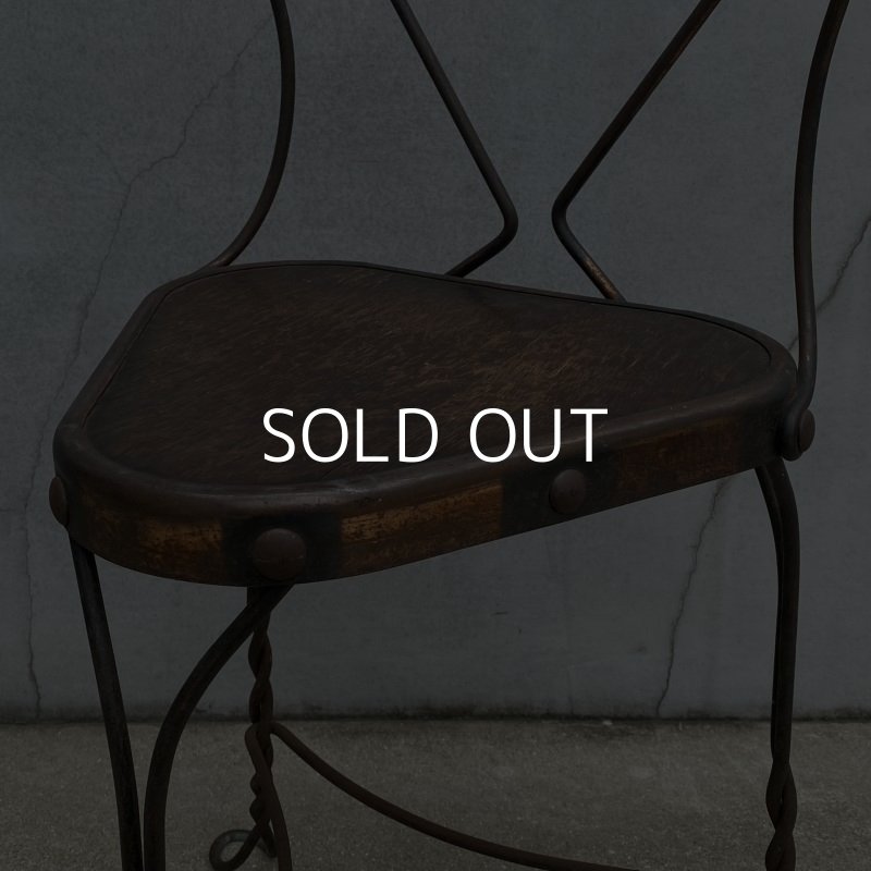 画像7: VINTAGE ANTIQUE ICE CREAM PARLOR CHAIR JAPANNED ヴィンテージ アンティーク アイスクリームパーラーチェア 椅子 アメリカ / インダストリアル ジャパンド ジャパンカラー アイアン 木製 家具 店舗 什器 USA (2)