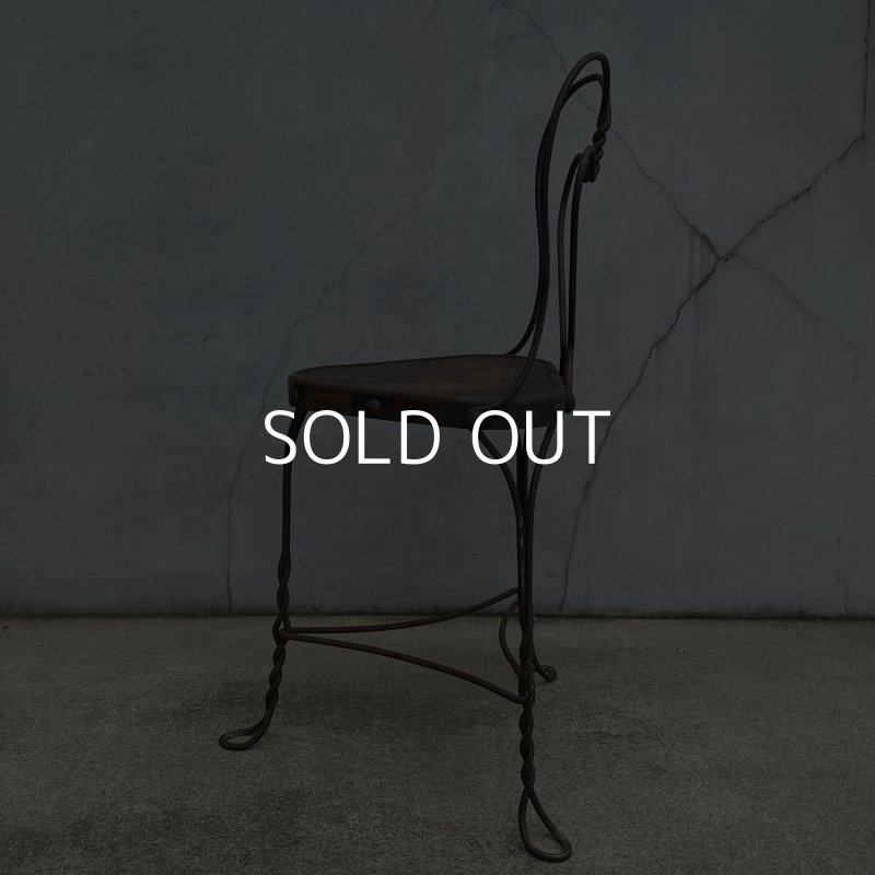 画像4: VINTAGE ANTIQUE ICE CREAM PARLOR CHAIR JAPANNED ヴィンテージ アンティーク アイスクリームパーラーチェア 椅子 アメリカ / インダストリアル ジャパンド ジャパンカラー アイアン 木製 家具 店舗 什器 USA (2)