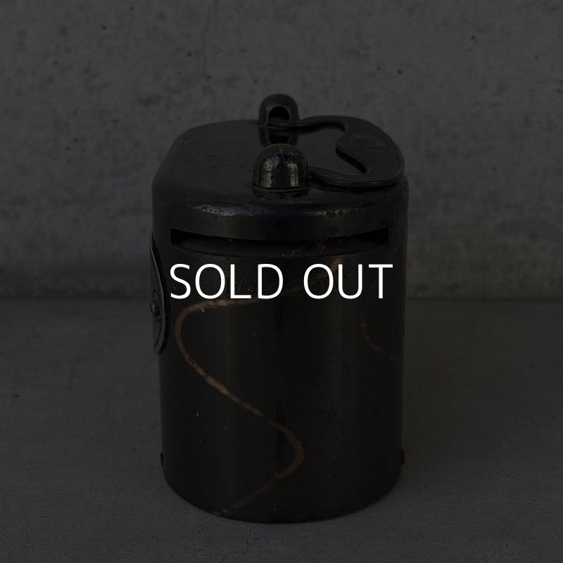 画像5: VINTAGE ANTIQUE  BURNS CO. NY COINBANK JAPANNED ヴィンテージ アンティーク コインバンク ジャパンド ジャパンカラー アメリカ / コレクタブル 貯金箱 オブジェ USA (2)