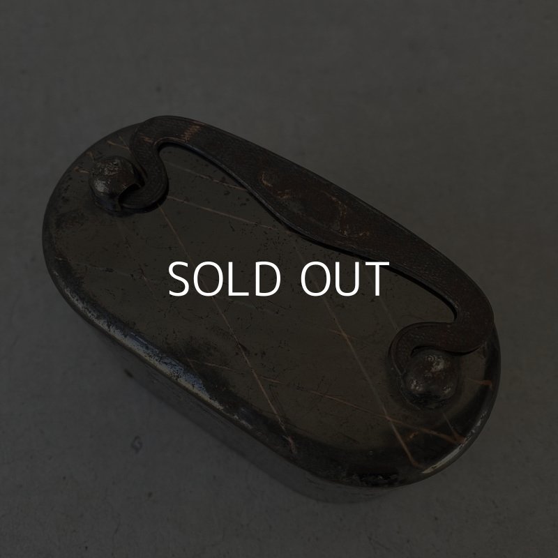 画像9: VINTAGE ANTIQUE  BURNS CO. NY COINBANK JAPANNED ヴィンテージ アンティーク コインバンク ジャパンド ジャパンカラー アメリカ / コレクタブル 貯金箱 オブジェ USA (2)