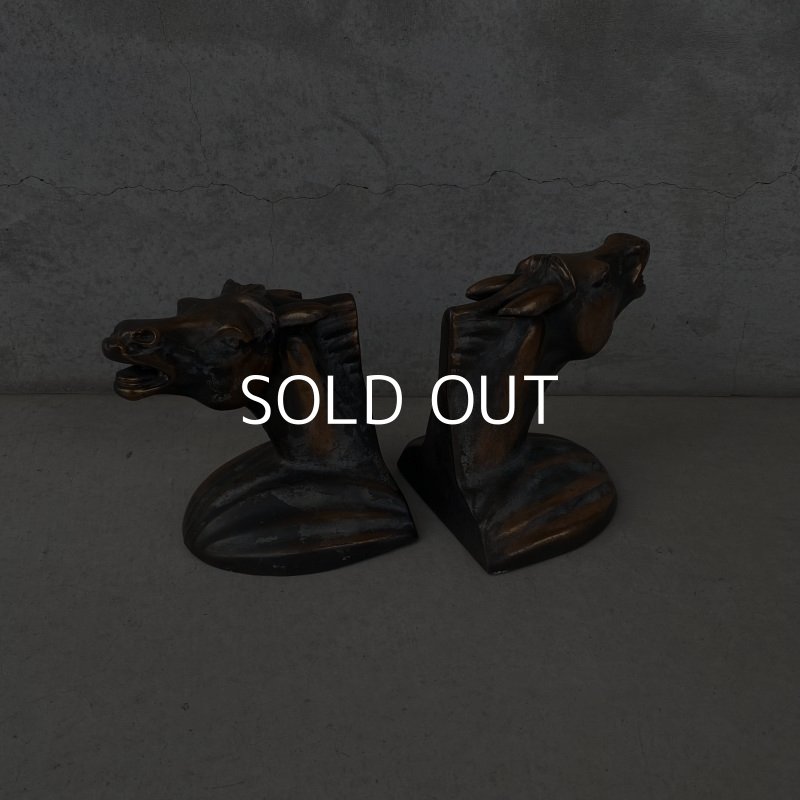 画像1: VINTAGE ANTIQUE BOOKENDS JAPANNED HORSE ヴィンテージ アンティーク ブックエンド ブックスタンド ジャパンフィニッシュ ジャパンカラー 本立て 馬 / コレクタブル オブジェ ディスプレイ ジャパンド 置物 動物 アメリカ