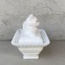 画像4: VINTAGE ANTIQUE WESTMORELAND MILK GLASS CAT ヴィンテージ アンティーク 猫 小物入れ / コレクタブル オブジェ ディスプレイ インテリア ミルクガラス 容器 雑貨 アメリカ