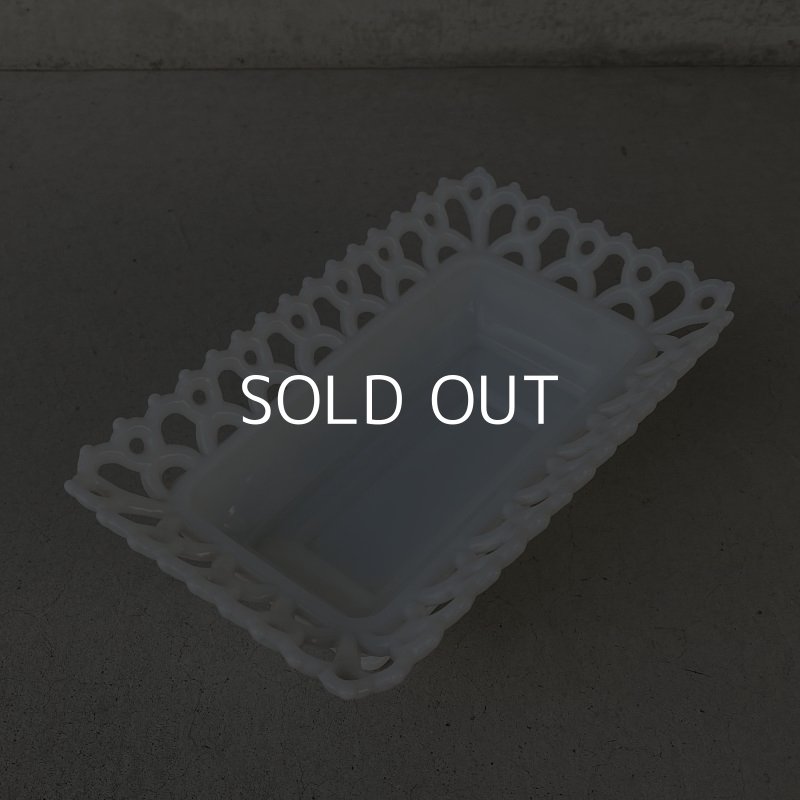 画像8: VINTAGE ANTIQUE WESTMORELAND MILK GLASS CAT ヴィンテージ アンティーク 猫 小物入れ / コレクタブル オブジェ ディスプレイ インテリア ミルクガラス 容器 雑貨 アメリカ