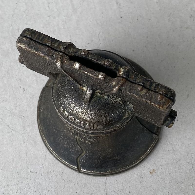 画像5: VINTAGE ANTIQUE LIBERTY BELL PIGGY BANK ヴィンテージ アンティーク リバティーベル 自由の鐘 貯金箱 / コレクタブル オブジェ アメリカ独立記念 置物  雑貨 小物 アメリカ
