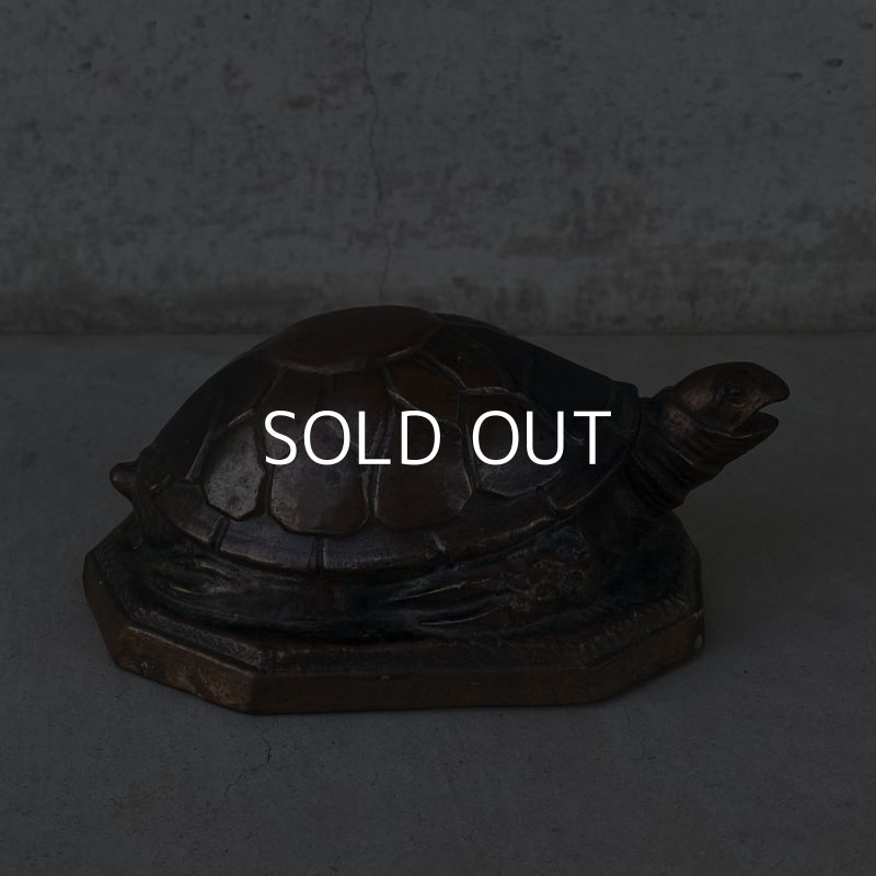 画像4: VINTAGE ANTIQUE TURTLE JAPANNED  ヴィンテージ アンティーク 亀 ジャパンフィニッシュ ジャパンカラー オブジェ / コレクタブル オブジェ ディスプレイ ジャパンド 置物 アメリカ