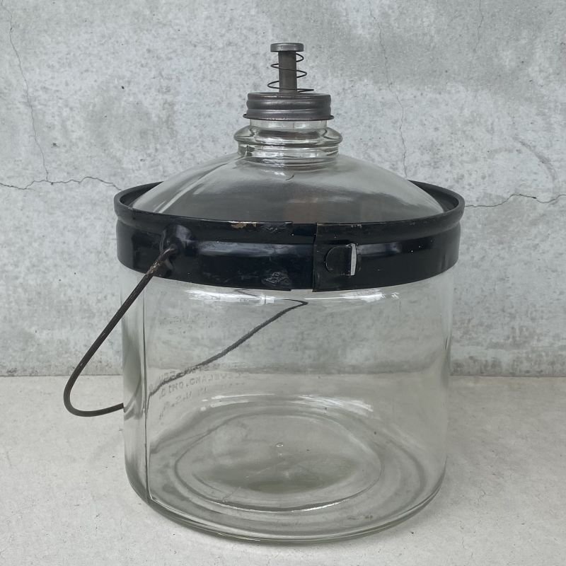 画像4: VINTAGE ANTIQUE PERFECTION STOVE CO. ヴィンテージ アンティーク パーフェクション ストーブ 瓶 / 燃料入れ  ガラス オブジェ インテリア USA アメリカ (1)