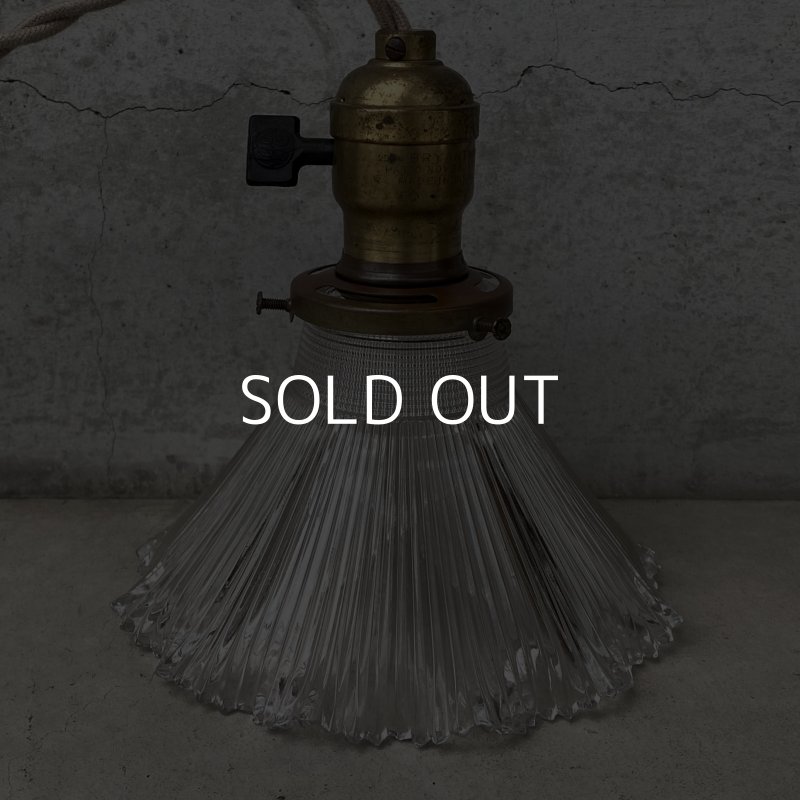 画像3: VINTAGE ANTIQUE LAMP ヴィンテージ アンティーク 吊り下げライト / ライト ペンダントライト ガラスシェード  スカート HUBBELL GE 天井照明 店舗什器 アメリカ (2)