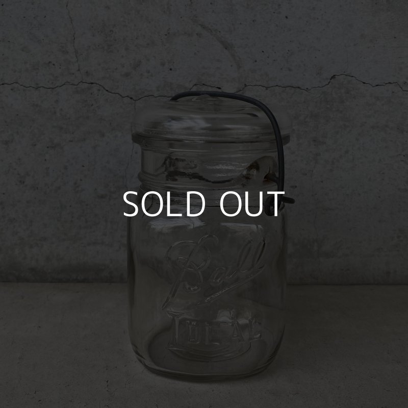 画像1: VINTAGE ANTIQUE BALL IDEAL JAR ヴィンテージ アンティーク ボール ジャー ガラス瓶 アメリカ / ワイヤー付き クリアー ディスプレイ ボトル 小物入れ 収納 店舗什器 (1)