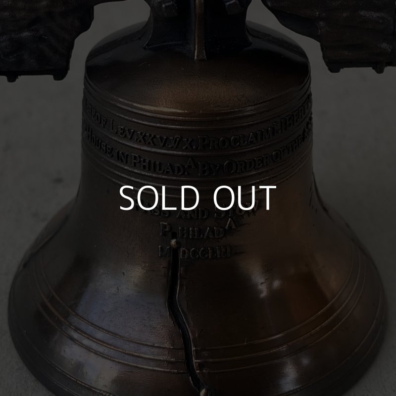 画像7: VINTAGE ANTIQUE LIBERTY BELL JAPANNED ヴィンテージ アンティーク リバティーベル 自由の鐘 ジャパンカラー ジャパンド / コレクタブル オブジェ 鈴 鐘 雑貨 小物 アメリカ (2)