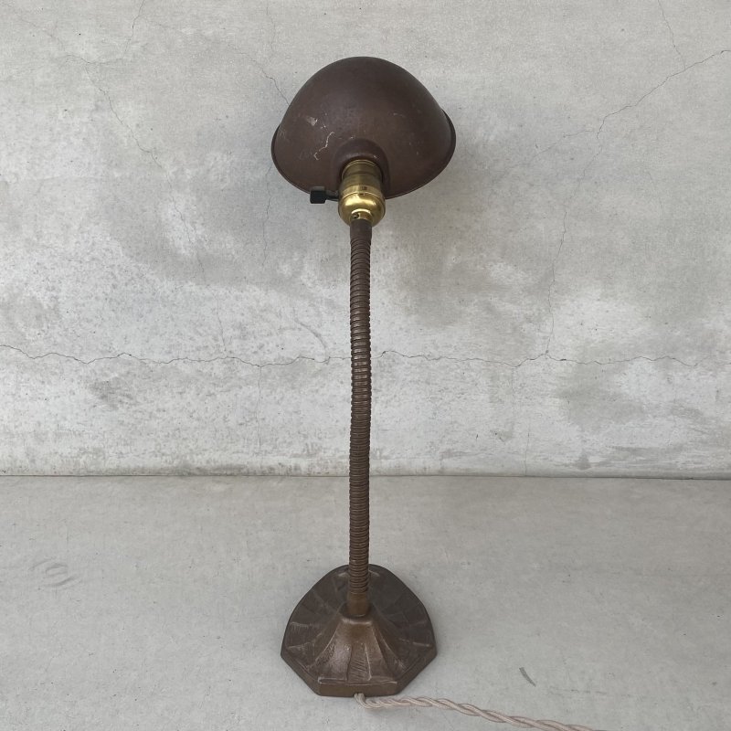 画像2: VINTAGE ANTIQUE FARIES DESKLAMP  ヴィンテージ アンティーク フェアリーズ デスクランプ スタンドライト 卓上ライト 照明 / コレクタブル グースネック  店舗什器 アメリカ (2)