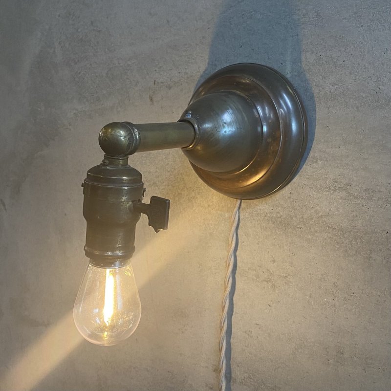 画像9: VINTAGE ANTIQUE LAMP LIGHT WALL LAMP ヴィンテージ アンティーク ライト ウォールランプ 壁付け照明 ブラケットランプ / ランプ 真鍮 店舗什器 アメリカ USA (2)