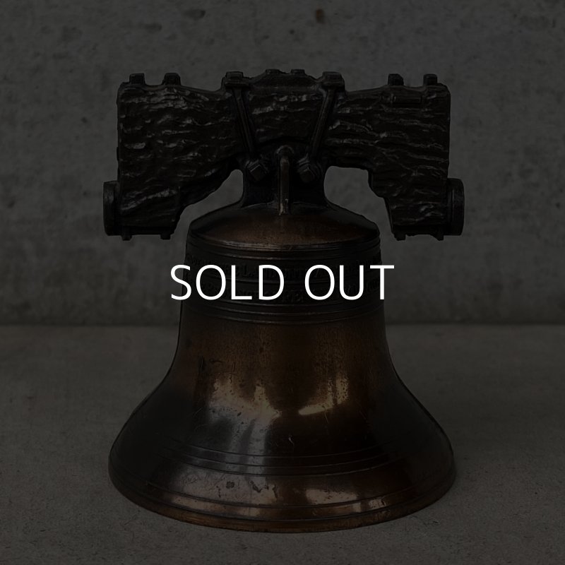画像2: VINTAGE ANTIQUE LIBERTY BELL JAPANNED ヴィンテージ アンティーク リバティーベル 自由の鐘 ジャパンカラー ジャパンド 呼び鈴 / コレクタブル オブジェ 鈴 鐘 カウンターベル 雑貨 小物 アメリカ (2)