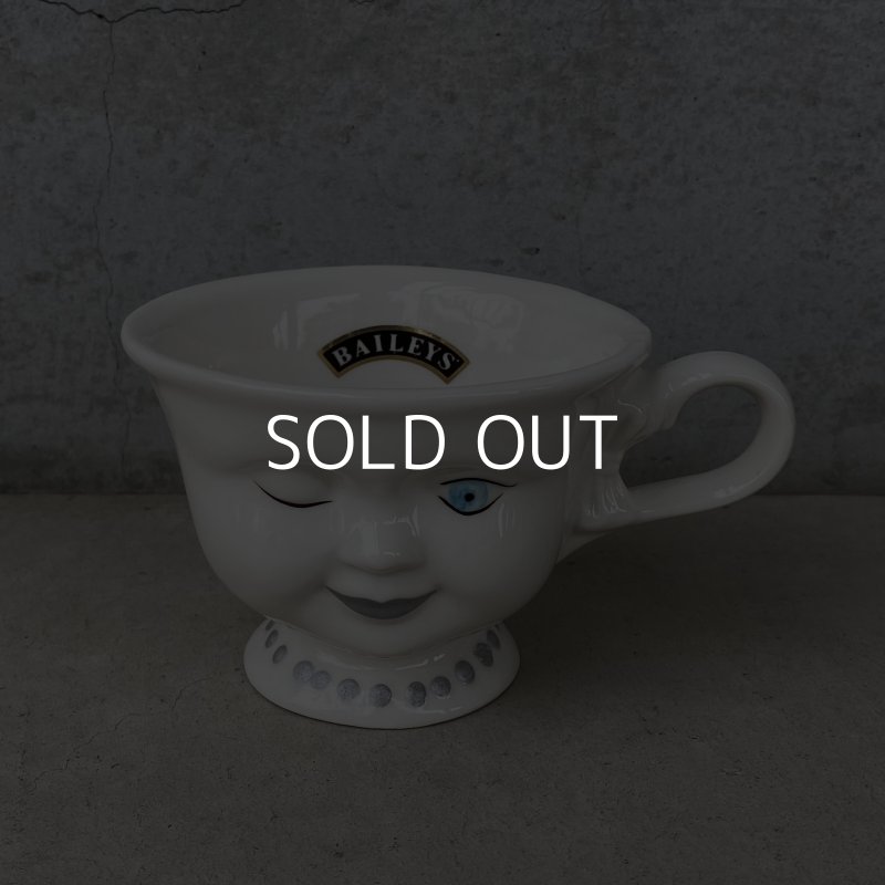 画像1: VINTAGE ANTIQUE BAILEYS HELEN HUNT CUP ヴィンテージ アンティーク ベイリーズ フェイスカップ ヘレンハント / コレクタブル オブジェ ティーカップ マグカップ ノベルティ 陶器 食器 雑貨 (1)