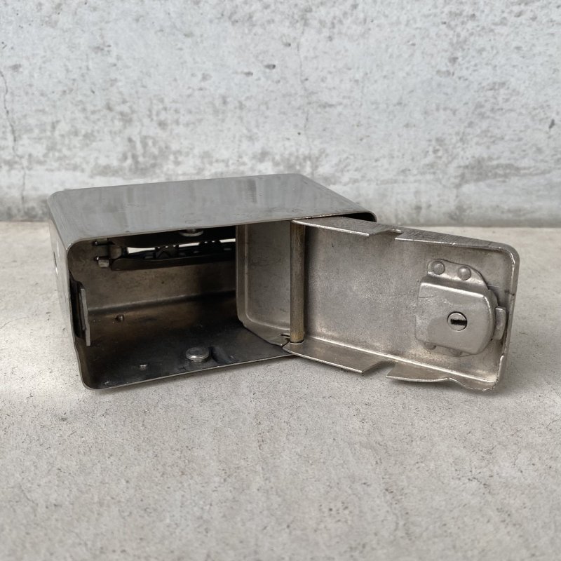 画像8: VINTAGE ANTIQUE COIN BANK AUTOMATIC RECORDING SAFE CO ヴィンテージ アンティーク コインバンク 貯金箱 / コレクタブル オブジェ インテリア ノベルティー 銀行 鍵付き アメリカ USA 