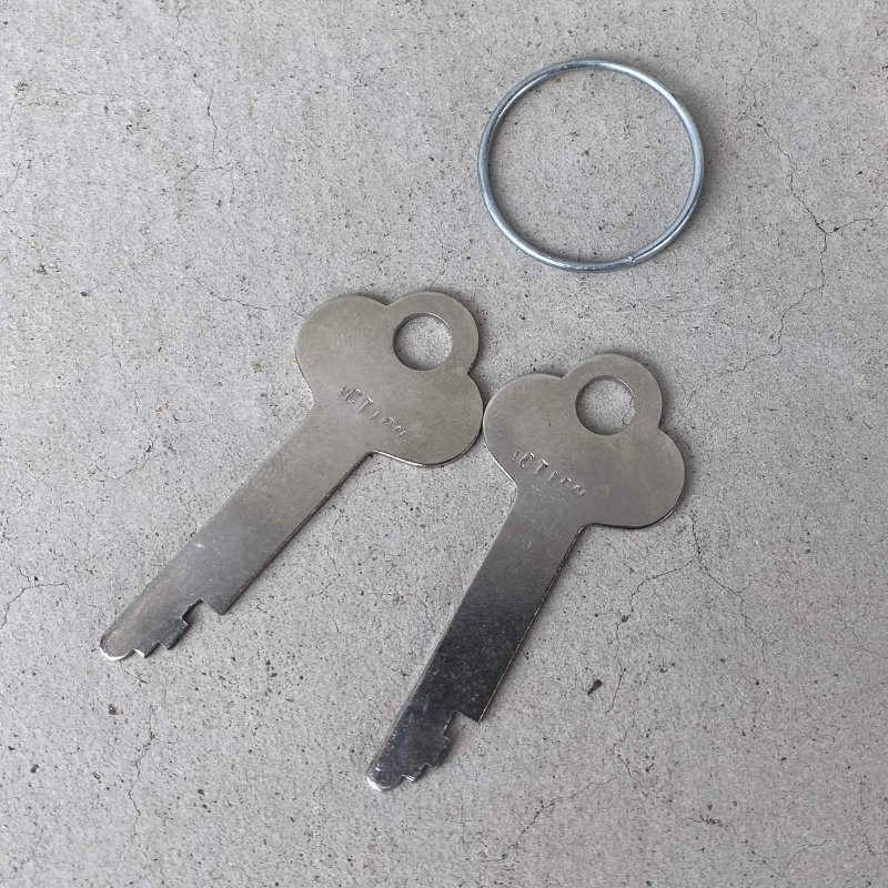 画像9: VINTAGE ANTIQUE COIN BANK AUTOMATIC RECORDING SAFE CO ヴィンテージ アンティーク コインバンク 貯金箱 / コレクタブル オブジェ インテリア ノベルティー 銀行 鍵付き アメリカ USA 