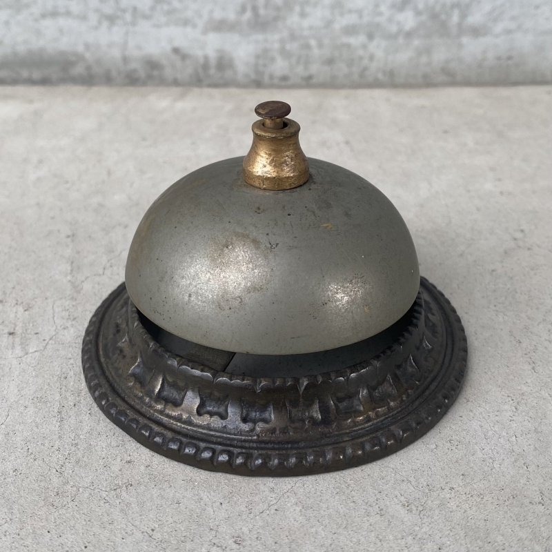 画像3: VINTAGE ANTIQUE BELL  ヴィンテージ アンティーク 呼び鈴 カウンターベル / コールベル デスクベル 卓上ベル コレクタブル オブジェ 鈴 鐘 雑貨 小物 店舗 アメリカ (2)