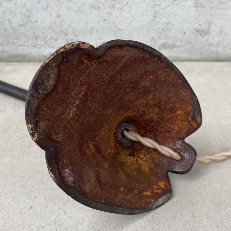 画像9: VINTAGE ANTIQUE DESKLAMP JAPANNED HUBBELL GE ヴィンテージ アンティーク デスクランプ スタンドライト ジャパンド ジャパンカラー 卓上ライト 照明 / ミルクガラスシェード グースネック コレクタブル 店舗什器 アメリカ