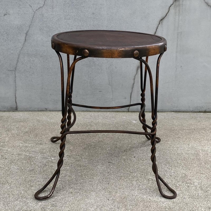 画像4: VINTAGE ANTIQUE JAPANNED CHAIR ヴィンテージ アンティーク ジャパンド ジャパンカラー 椅子 アイスクリームチェア パーラーチェア スツール / 家具 インテリア ディスプレイ アイアン 店舗什器 アメリカ