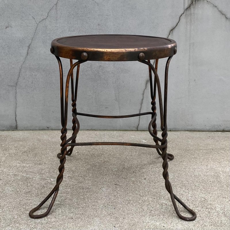 画像2: VINTAGE ANTIQUE JAPANNED CHAIR ヴィンテージ アンティーク ジャパンド ジャパンカラー 椅子 アイスクリームチェア パーラーチェア スツール / 家具 インテリア ディスプレイ アイアン 店舗什器 アメリカ