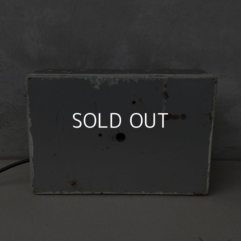 画像2: VINTAGE ANIQUE EXIT SIGN ヴィンテージ アンティーク 看板 電光看板 出口 / ライトサイン サインランプ 電飾看板 非常口 ガレージ 店舗什器 アメリカ