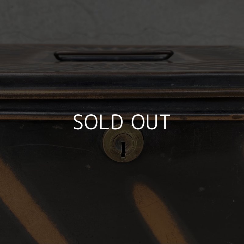 画像12: VINTAGE ANTIQUE JAPANNED BOX ヴィンテージ アンティーク ジャパンド ジャパンカラー ボックス / コレクタブル キャッシュボックス 金庫 ケース 箱 アメリカ