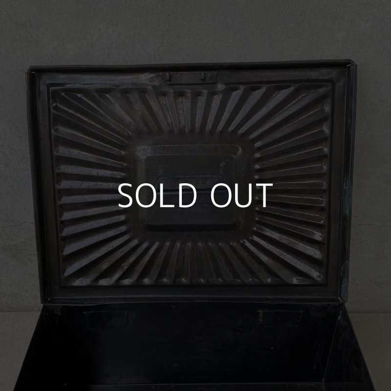 画像10: VINTAGE ANTIQUE JAPANNED BOX ヴィンテージ アンティーク ジャパンド ジャパンカラー ボックス / コレクタブル キャッシュボックス 金庫 ケース 箱 アメリカ